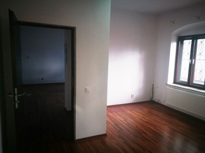 Spatii comerciale de inchiriat Sibiu Central imagine mica 4