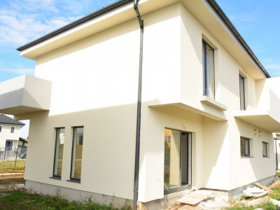 Case de vanzare Sibiu Selimbar imagine mica 1